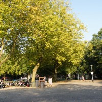 Park square near the rowing baan