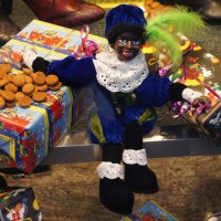 Zwarte Piet in a shoe store window.