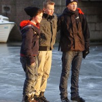 Ice skating on the Amsterdam canals, Nieuwe Prinsengracht