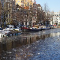 In a matter of minutes, the house sank, breaking the ice around it.