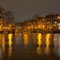 Looking west across the Amstel to the entrance of the Prinsengracht