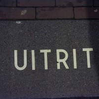 Uitrit (out-rit) tile marking an Exit that needs to be kept clear of parked cars