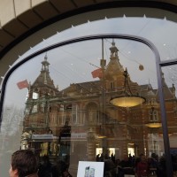 Reflection in the Apple store windown