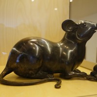 Enormous carved rat