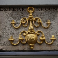 House plaque 'the church crown'