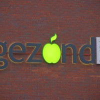 Gezond = healthy, cafe.