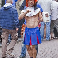 Cheerleading Nun rustling up donations on Zeedijk